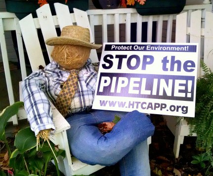 Scare Crow pipeline sign2.jpg